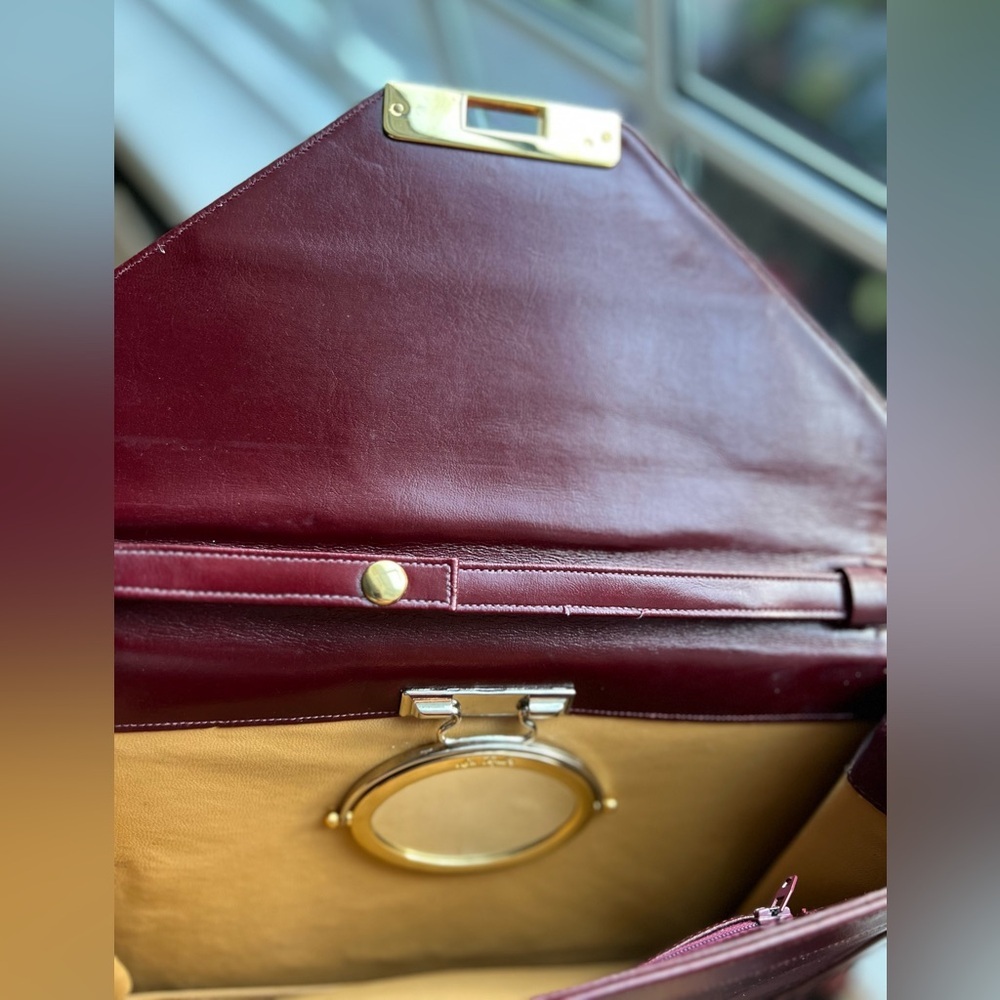 Lou Taylor Burgundy Leather Envelope Shoulder Bag with Mirror - Picture 4 of 11